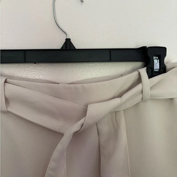Zara Cream A-Line Skirt with Belt - Picture 2 of 4
